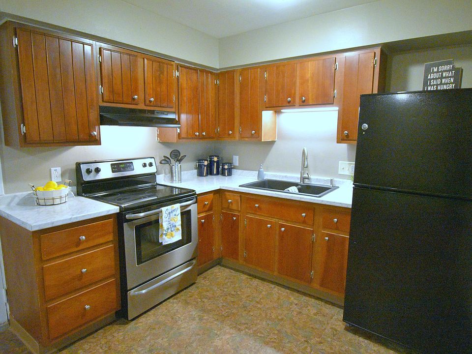 1st image of 2909 Pine Ave