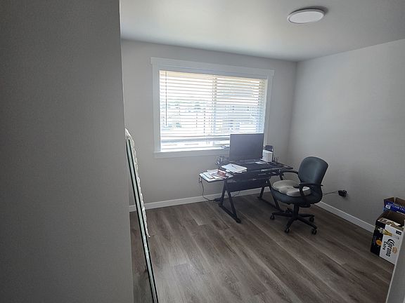 3rd image of 308 35th St SE