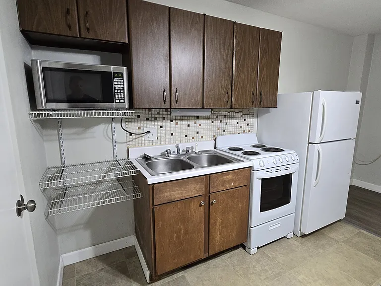 316 N 2nd St #8 — Photo 2