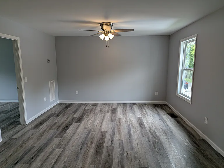 80 Sunrise Ln — Photo 4