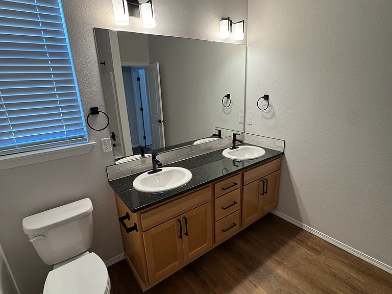 8400 E Rich Ave — Photo 12