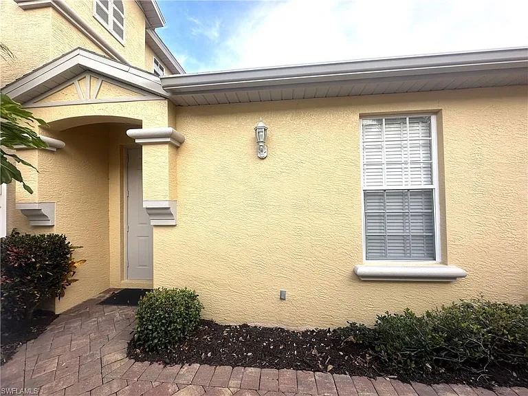 14907 Sterling Oaks Dr — Photo 2