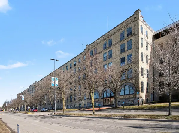 940 Monroe Ave NW Unit 206, Grand Rapids, MI 49503