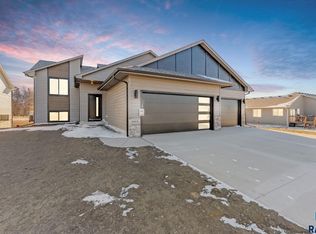 1015 Fanning St, Tea, SD 57064