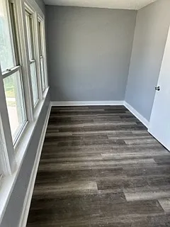 3346 Agnes Ave — Photo 2
