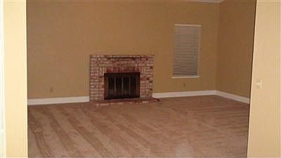 2nd image of 220 Willow Creek Dr