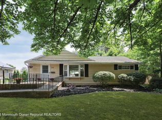 29 Melrose Ter, Middletown, NJ 07748