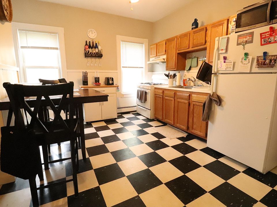 1st image of 31 Portsmouth St #13R