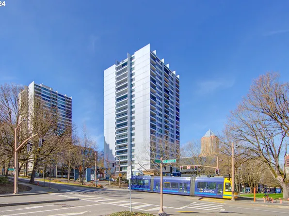 111 SW Harrison St APT 9E, Portland, OR 97201