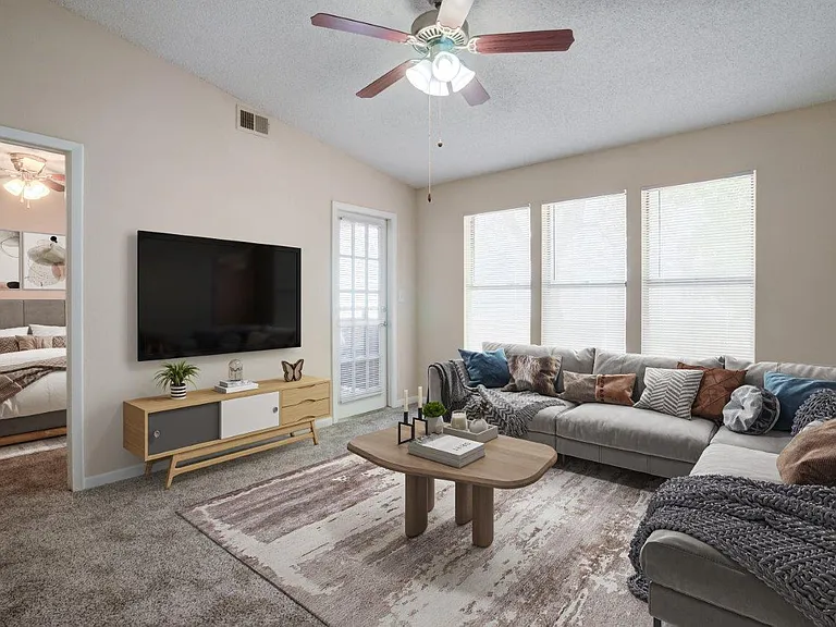 Tuscany Pointe at Tampa Apartment Homes — Photo 7