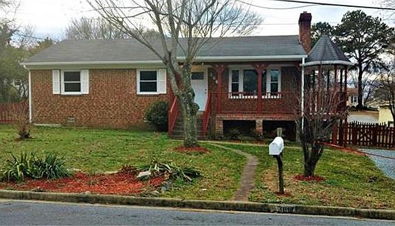 2nd image of 306 Knight Dr