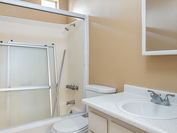 4th image of 415 N Hamilton Ave #D