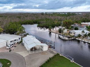 3952 Blueberry Ln, Saint James City, FL 33956