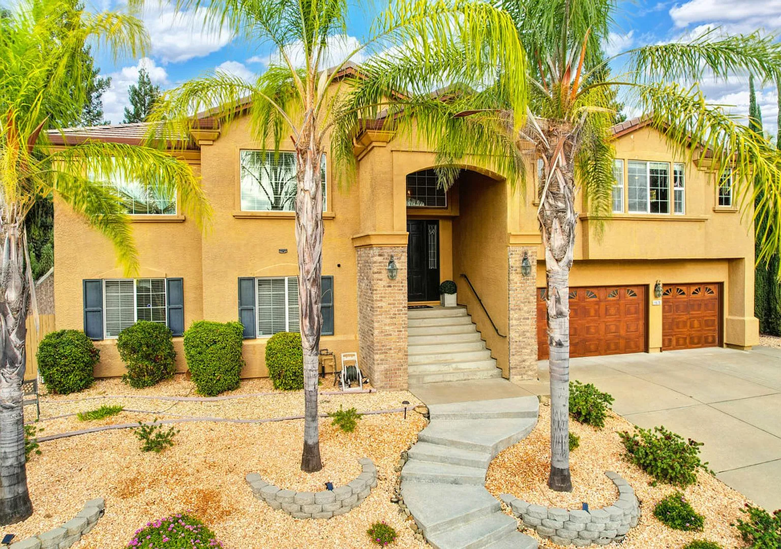 Fabulous Folsom Home — Photo 4