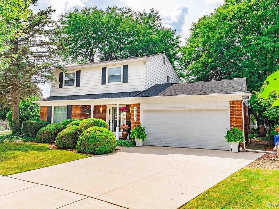 1st image of 22391 Woodstock Ct