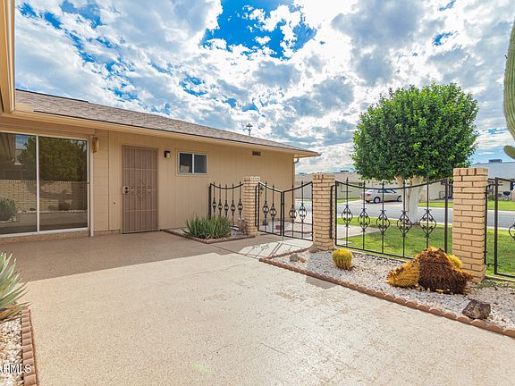 2nd image of 10522 W SARATOGA Circle
