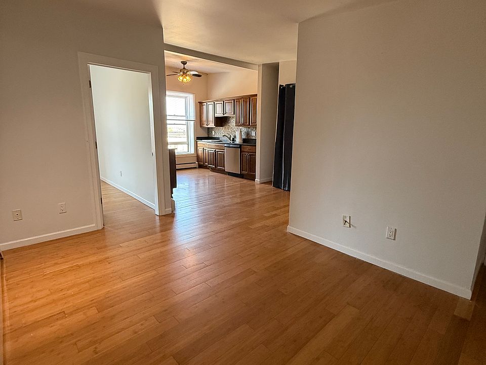 1st image of 138 Court St #C
