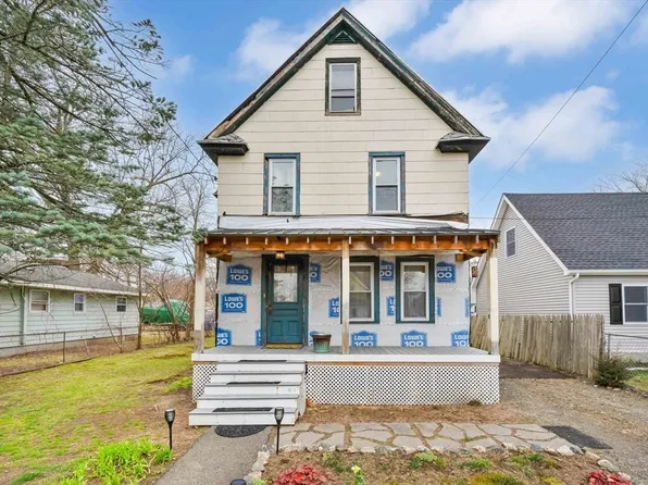62 Fargo St, Springfield, MA 01119