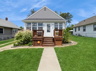 2402 Elizabeth Ave, Des Moines, IA 50317