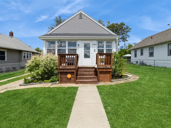 2402 Elizabeth Ave, Des Moines, IA 50317