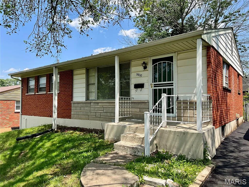 5630 McLaran Ave photo 1