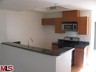 3rd image of 2864 Sunset Pl APT 203