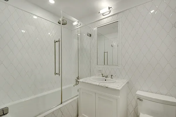 Rented by Douglas Elliman | media 7