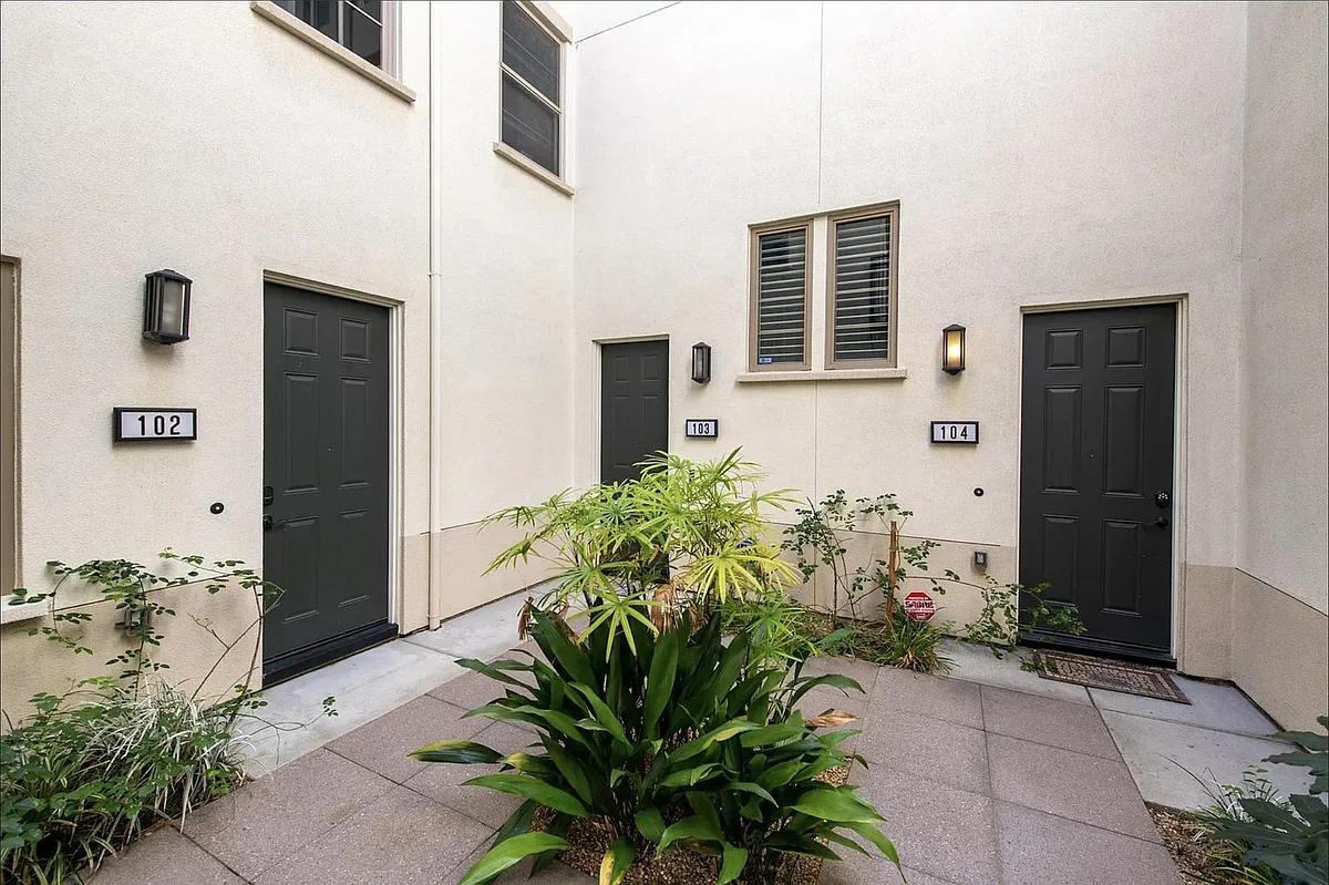Building Photo - 1071 Dewberry Pl #103