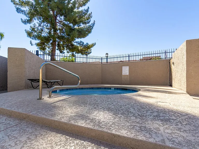 8625 E Belleview Pl — Photo 19