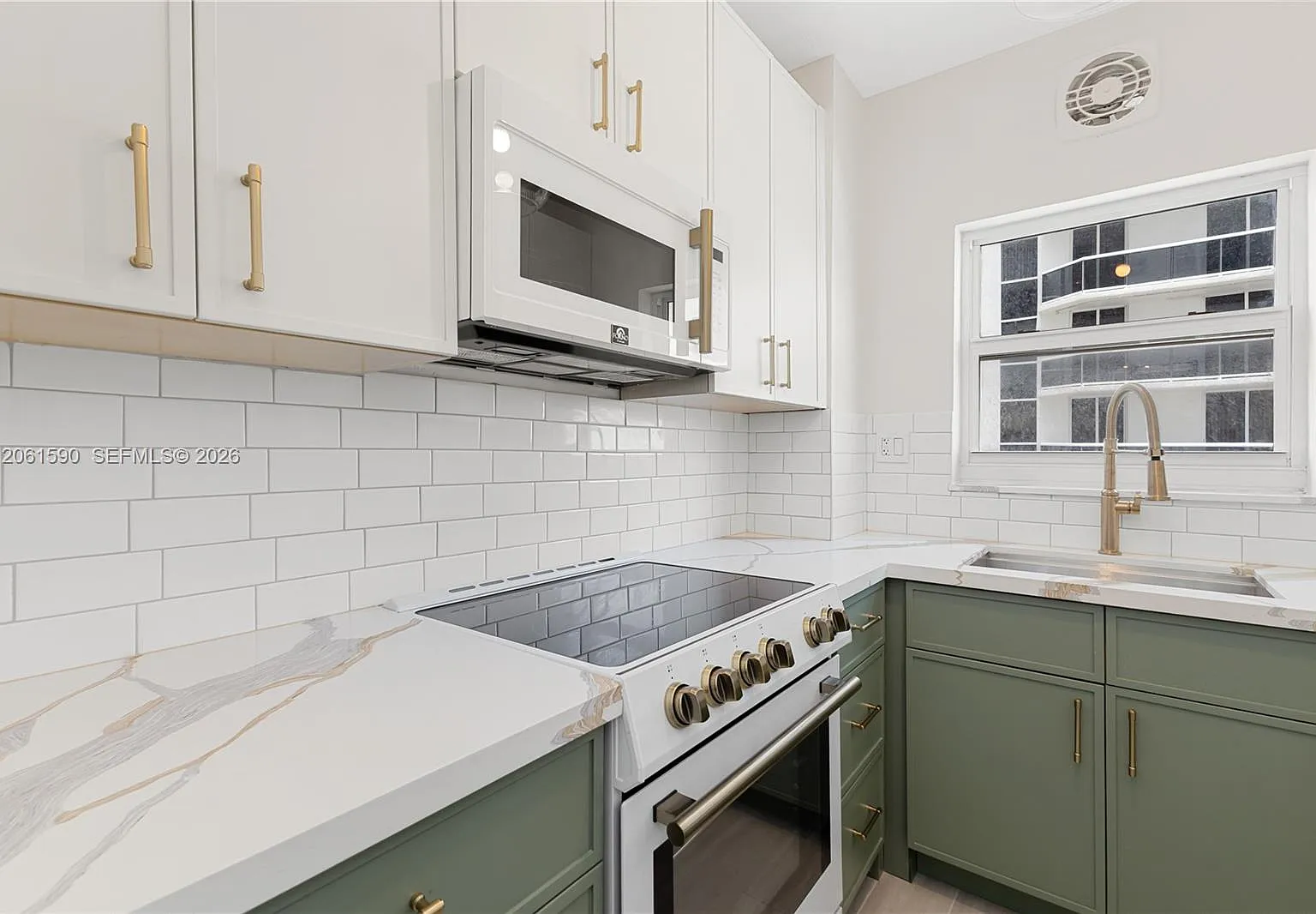 Mimosa Condo — Photo 1