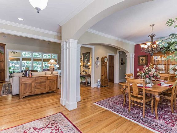 5th image of 1030 Oslin Pl