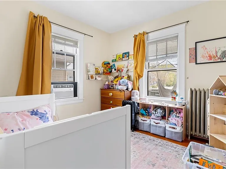 183 Narragansett St — Photo 9