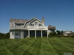 60 Sunset Ave, East Quogue, NY 11942