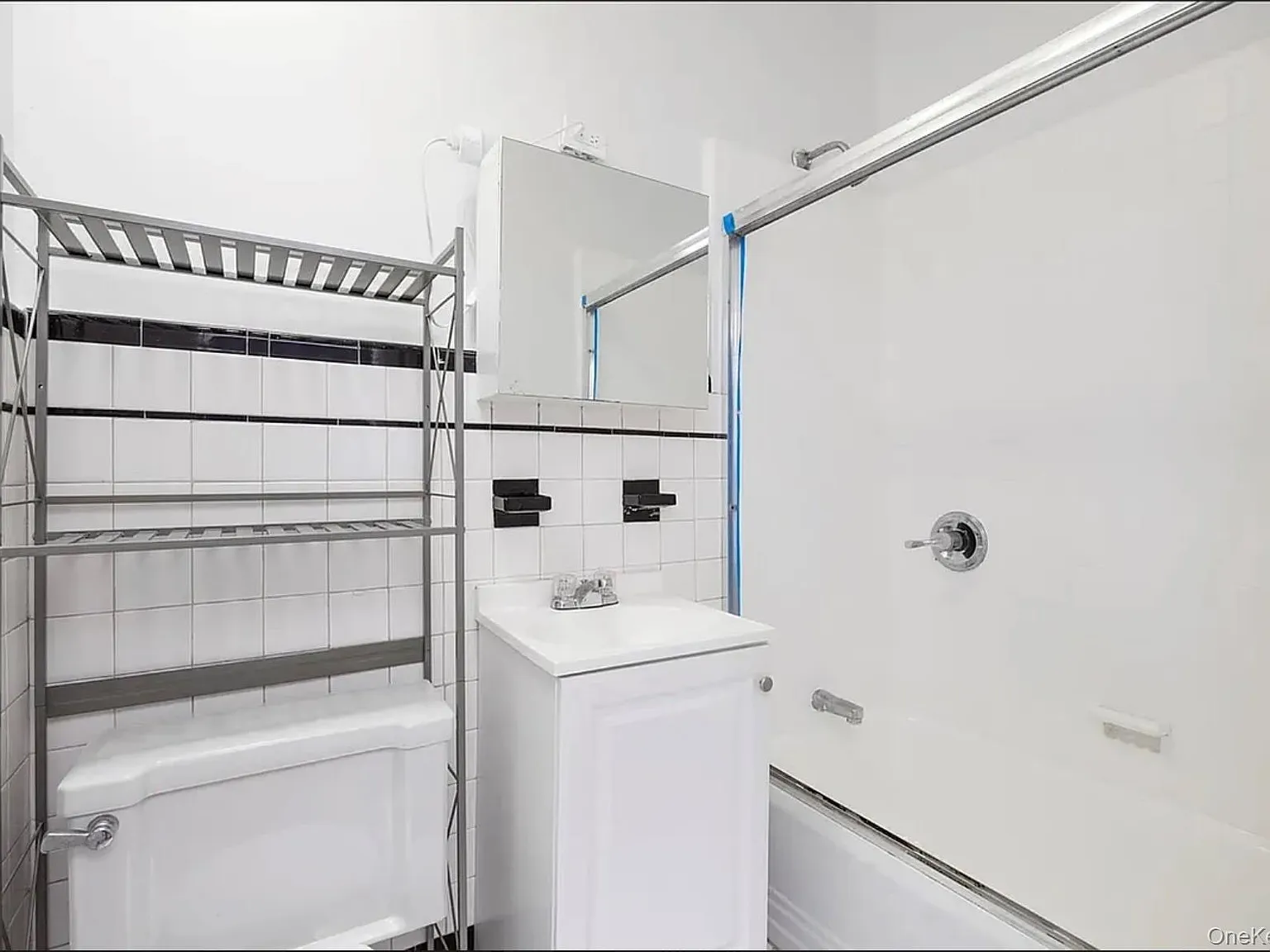 1 bed, 1.0 bath, 800 sqft, $2,300 — Photo 3
