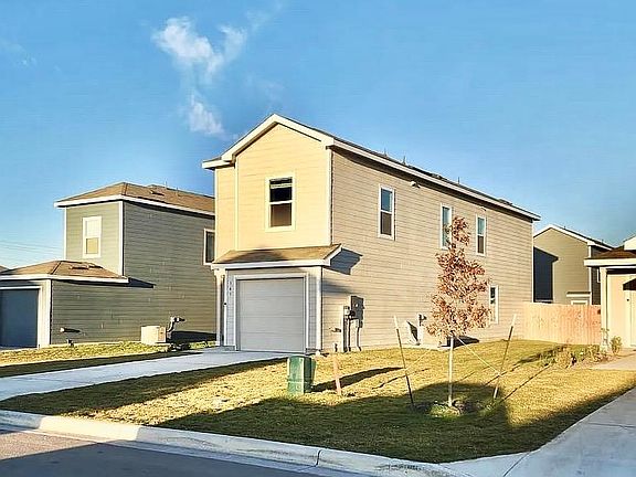 2nd image of 543 Commander Abbott Dr