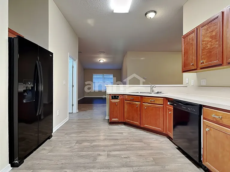 2186 Cherokee Cove Trl — Photo 3