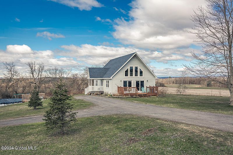 2nd image of 889 Fort Hunter Road