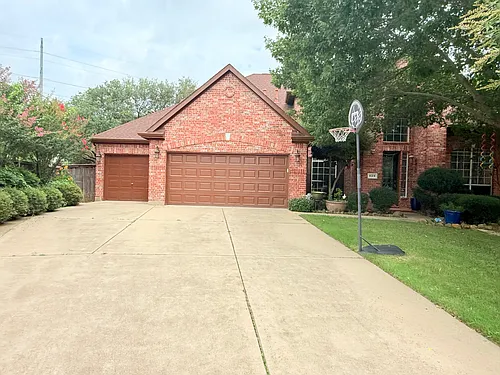 525 Abbey Ct Photo 1