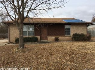 14026 S Poplar St E, Glenpool, OK 74033