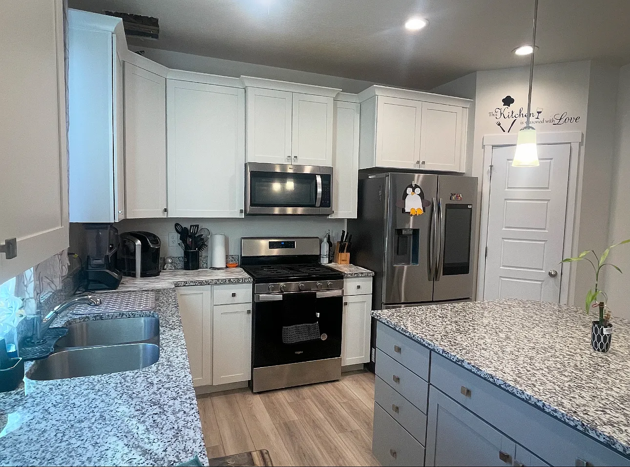 844 N Basalt Ln — Photo 2