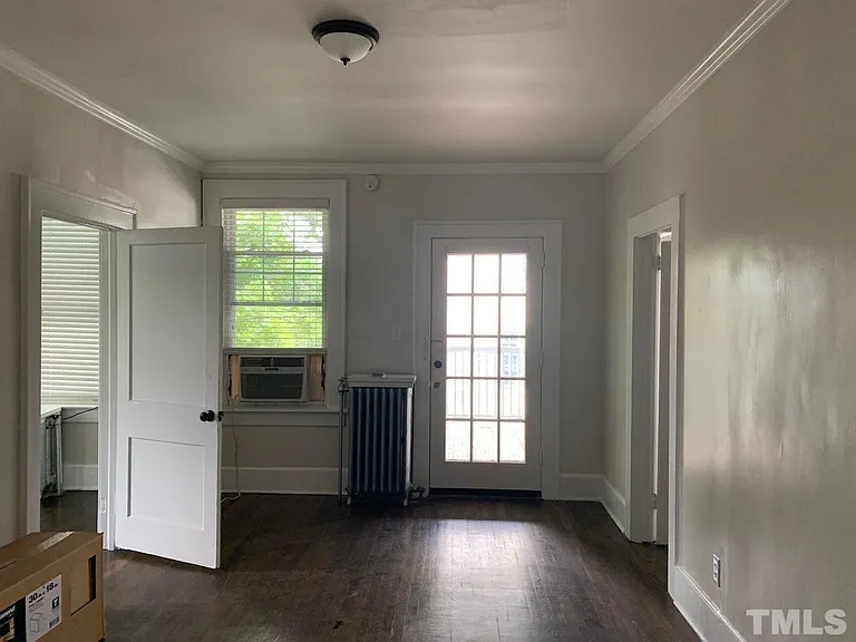 200 E Edenton St #8 — Photo 4