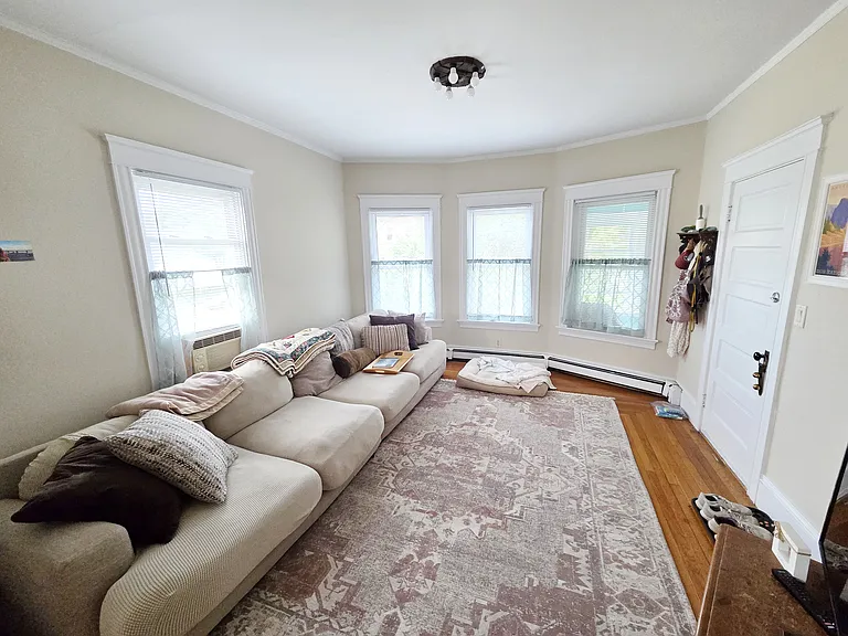 23 Ogden St #2 — Photo 3