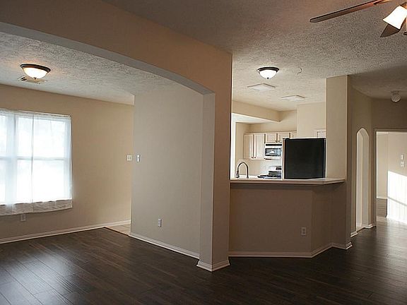 5th image of 16306 Sylvan Dale Dr