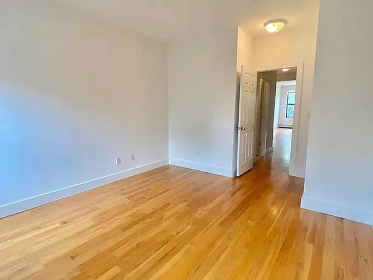 110 N 5th St #2 — Photo 3