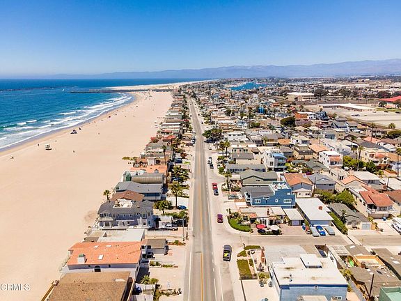 3rd image of 157 Santa Monica Ave