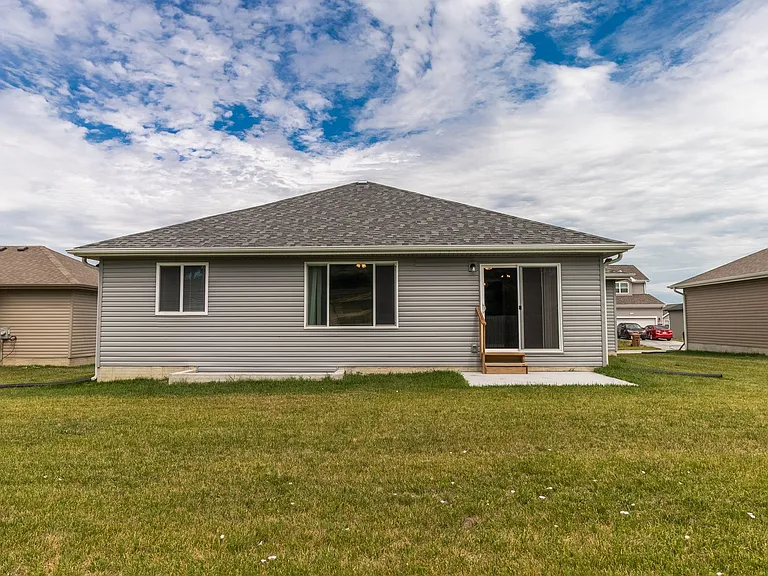 6241 Whitewater Ln — Photo 15