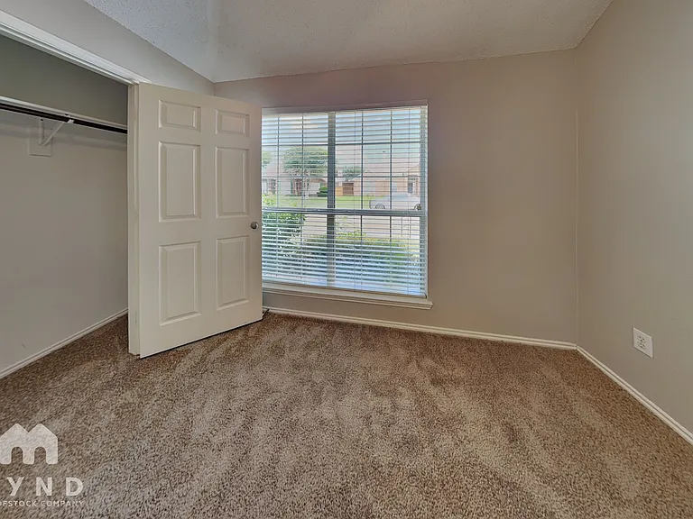 4611 Basil Dr — Photo 12