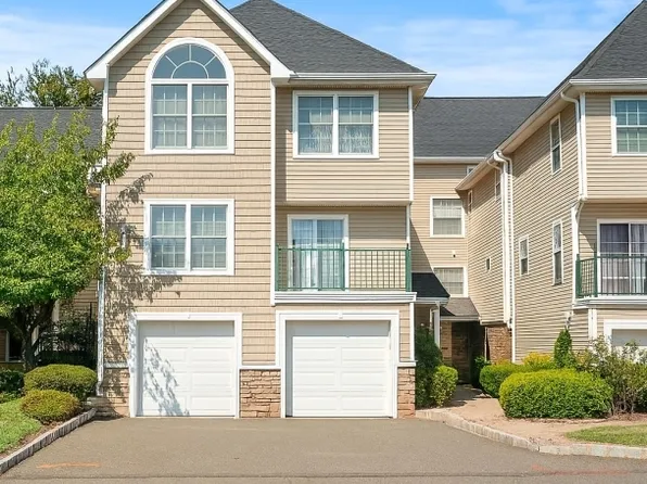 203 Rip Van Dam Ct, Montgomery Twp., NJ 08502