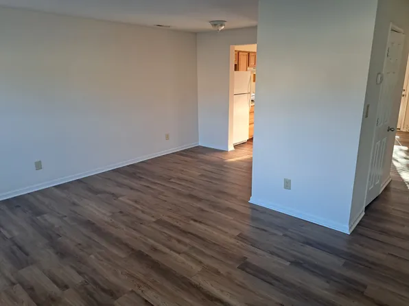 5685 Campus Dr, Virginia Beach, VA 23462