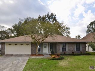 16322 Woodlawn Acres Ave, Baton Rouge, LA 70817
